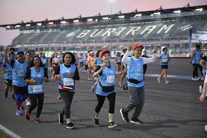 BIB: 529, 51880
                            <button type="button" onclick="openModal(10463265)" class="btn btn-primary btn-sm float-right btn-popup" data-toggle="modal" data-target=".modal-high-quality">
                        <i class="fas fa-shopping-cart"></i> Add to Cart
                    </button>
                                            <button type="button" onclick="isThisMe(10463265, true)" class="btn btn-success btn-sm float-right btn-popup btn-isme hidden" data-toggle="tooltip" data-placement="bottom" title="นี่คือรูปของคุณใช่ไหม คลิกที่นี่เพื่อเอาเข้าอัลบั้ม">
                        <i class="fas fa-plus"></i> Add to album
                    </button>
                    <button type="button" onclick="isThisMe(10463265, false)" class="btn btn-warning btn-sm float-right btn-popup btn-isnotme hidden">
                        <i class="fas fa-ban"></i> Remove from album
                    </button>